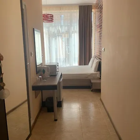 Guest house Agora 4*