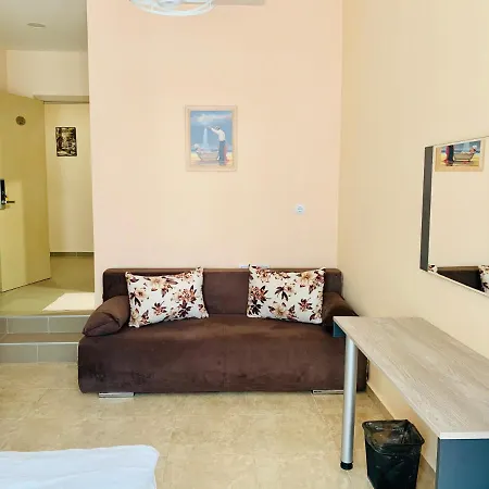 Πανσιόν Agora 4*